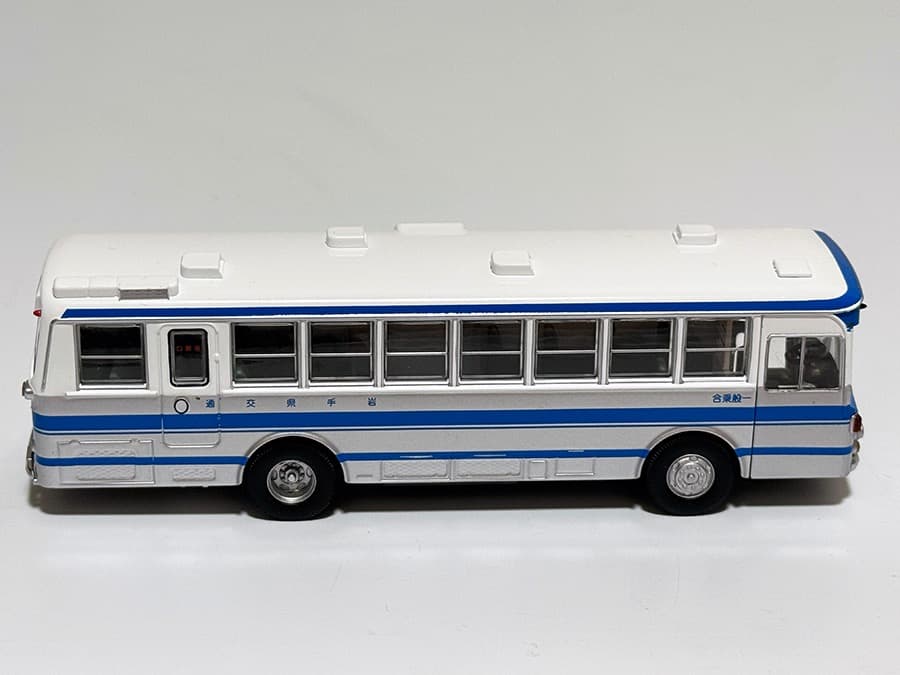 トミカリミテッドヴィンテージ LV-N09b いすゞBU04型バス(岩手県交通)