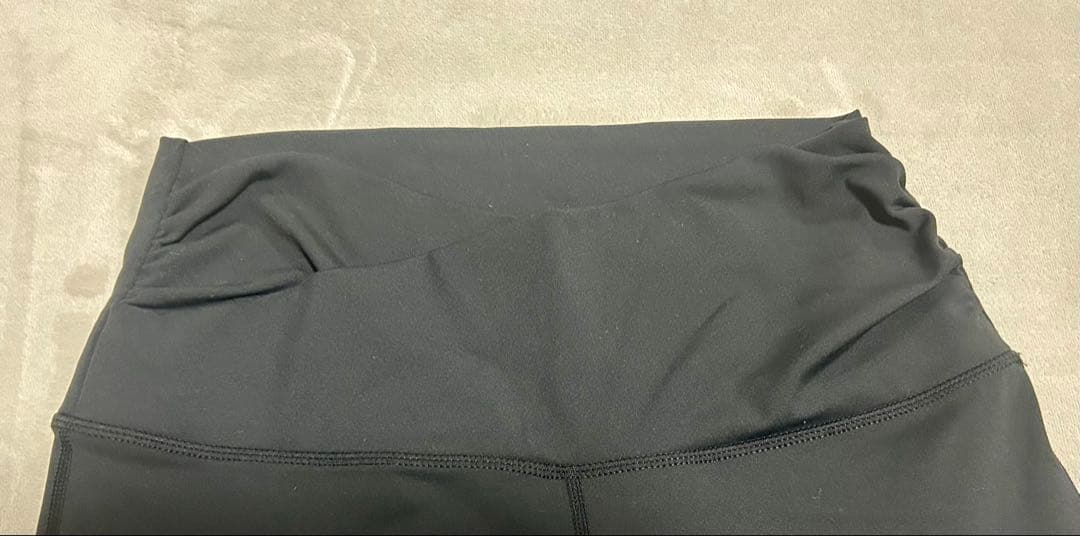 SUKALA ベーシックフレアパンツ 黒　Mサイズ