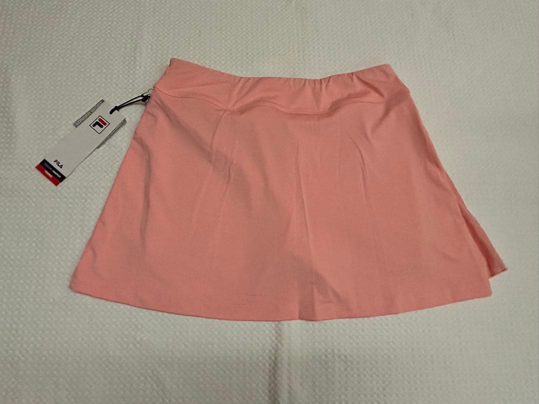 フィラ  テニスウェア　ピンク色スコート　US-Sサイズ　新品