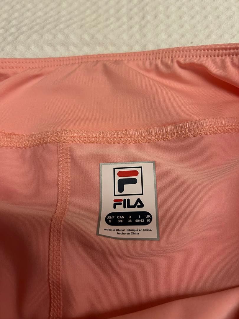 フィラ  テニスウェア　ピンク色スコート　US-Sサイズ　新品