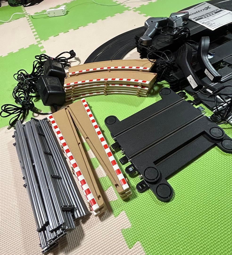 スロットカー　コースセット 35枚 クアトロックス ミニカー Quattrax