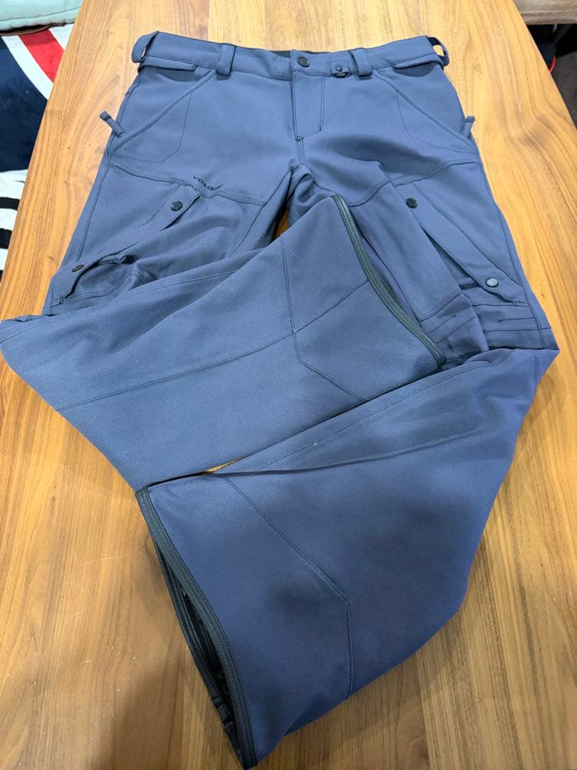 VOLCOM スノボーウェア ズボン