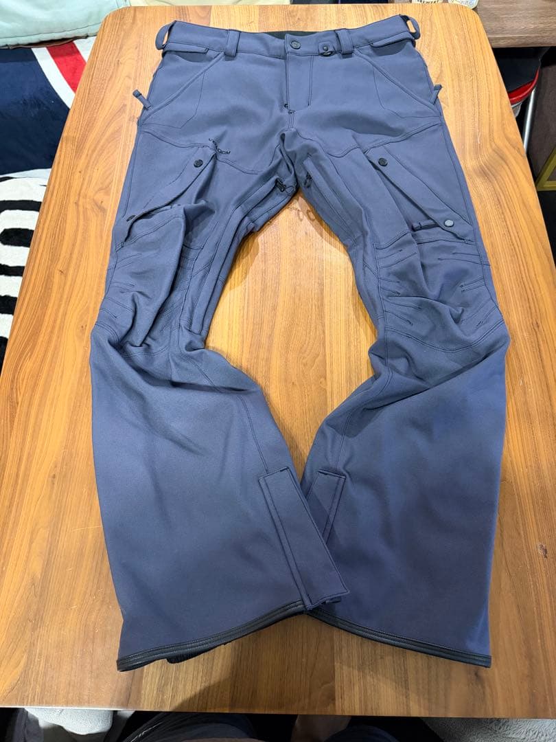 VOLCOM スノボーウェア ズボン