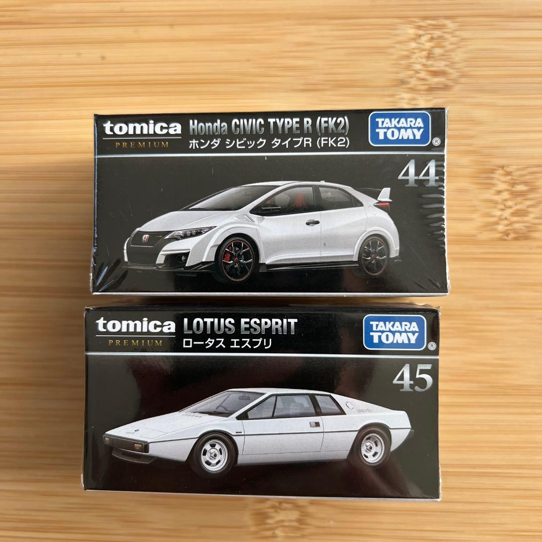 珍しいトミカセット　アルファード追加しました。