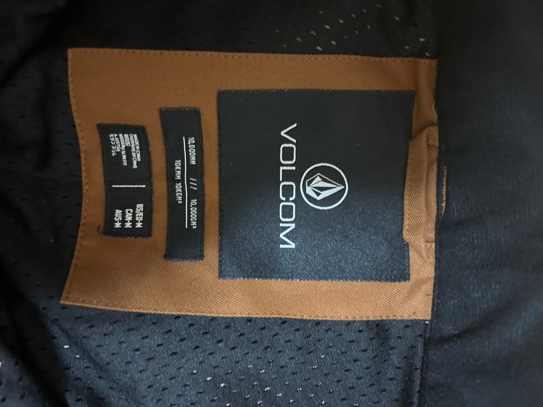 【中古品】スノボウェア　上下セットRIDE、VOLCOM レディース