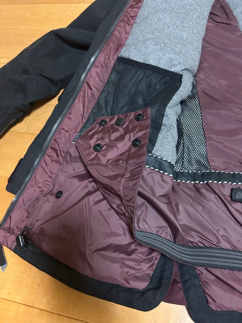 【中古品】スノボウェア　上下セットRIDE、VOLCOM レディース