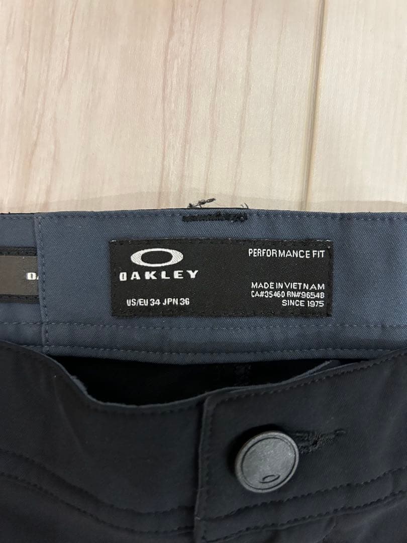 OAKLEY パフォーマンスフィット ブラックパンツ US34 JP36