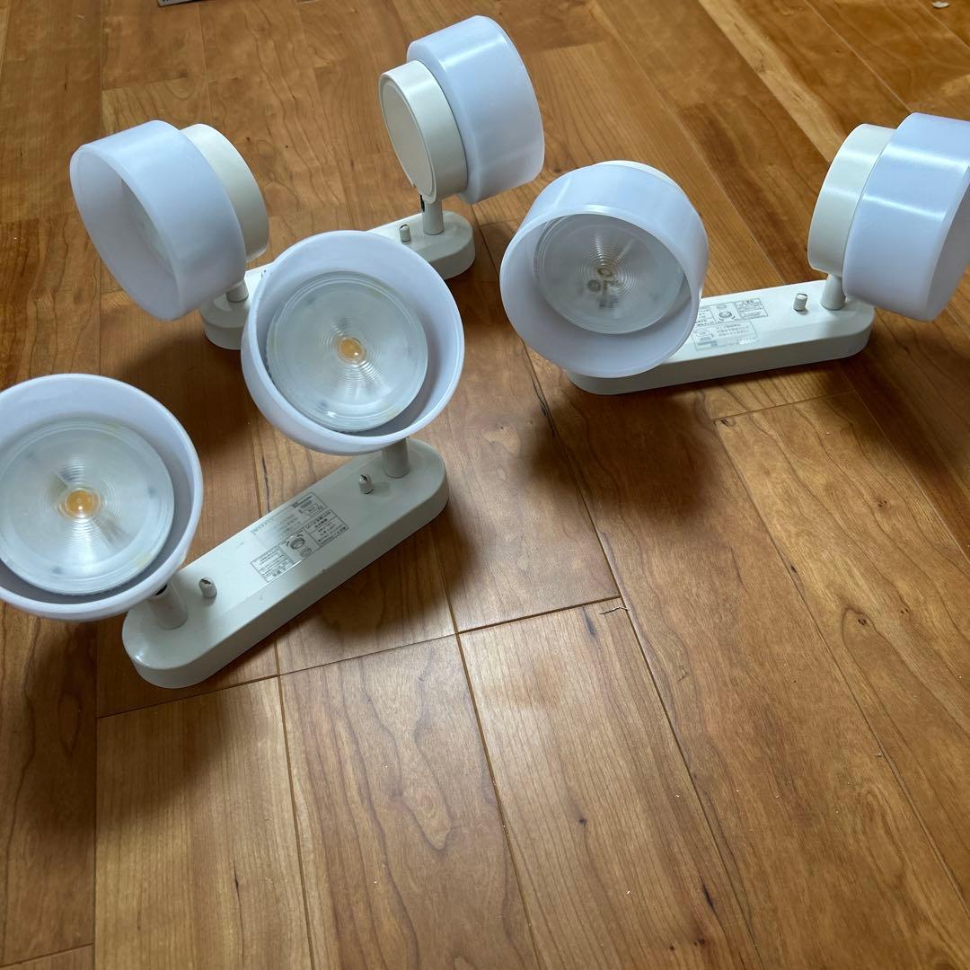 TOSHIBA 東芝　LED照明　スポットライト　屋内照明