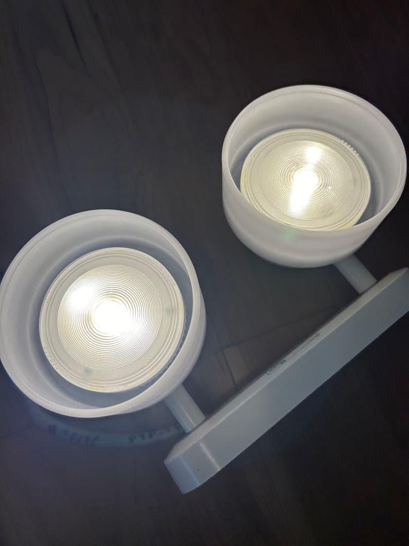 TOSHIBA 東芝　LED照明　スポットライト　屋内照明