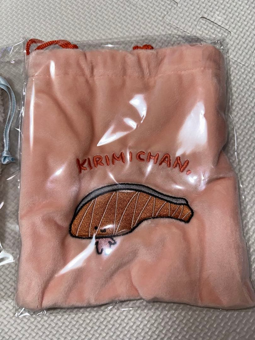 サンリオ　サンエックス　キャラクター　ポーチ　たまごっちチョコ缶