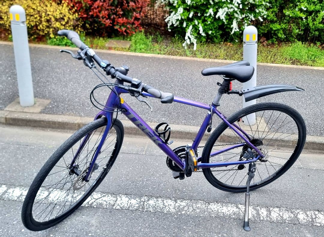 TREK 「トレック」 FX 3 DISC クルスバイク