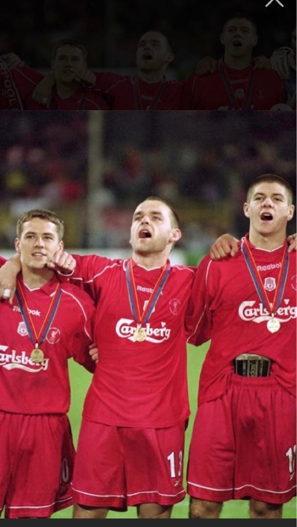 2000/2001リバプールUEFAカップ優勝記念サイン入りユニフォーム