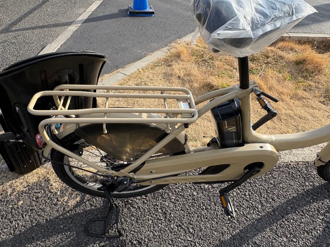中古20㌅YAMAHA電動アシスト自転車　12.3Ah 大阪　058
