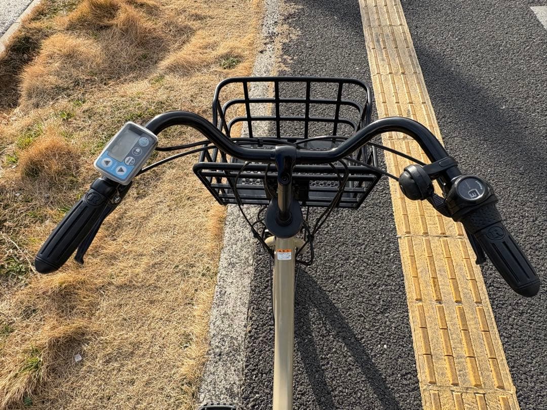 中古20㌅YAMAHA電動アシスト自転車　12.3Ah 大阪　058