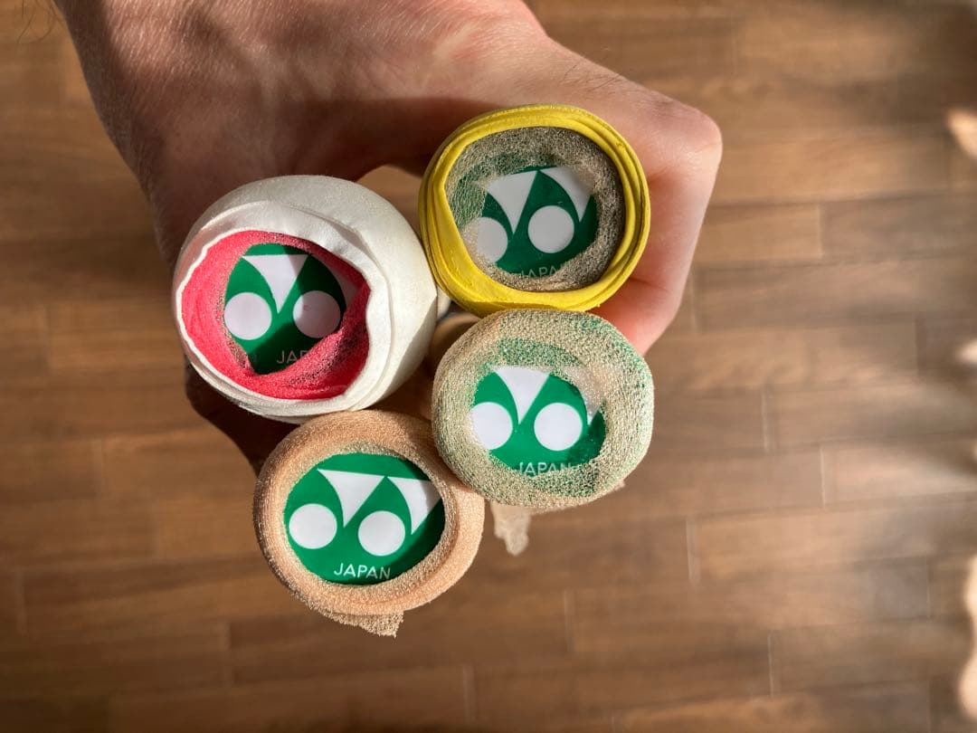 【美品】YONEX ASTROX バドミントンラケット 4本セット