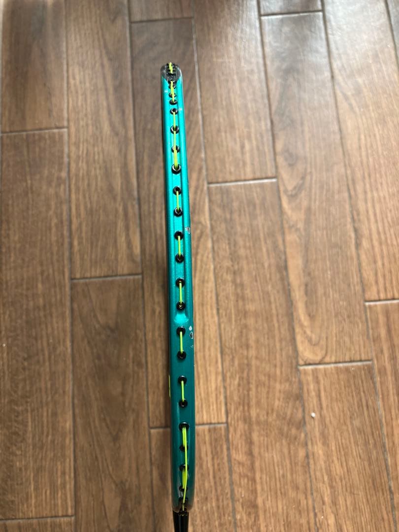 【美品】YONEX ASTROX バドミントンラケット 4本セット