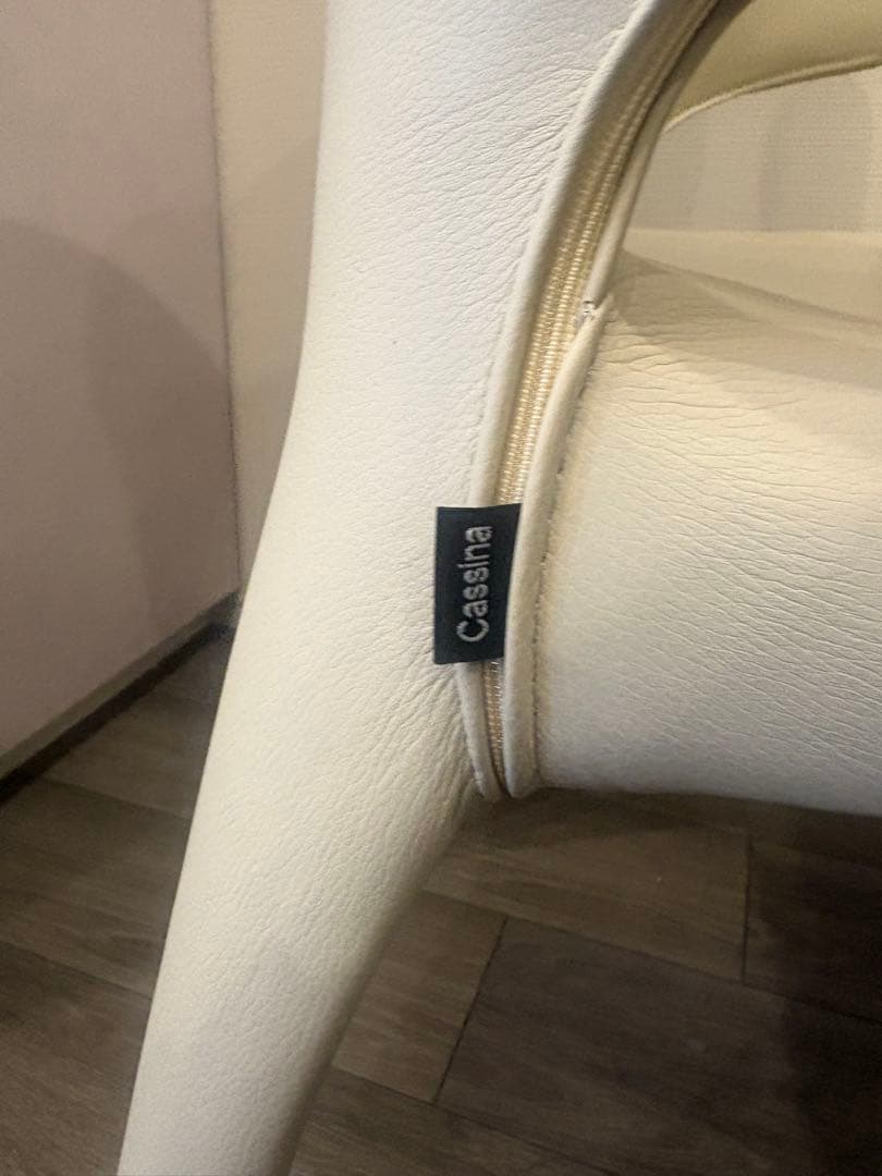 367 HOLA CASSINA IXC ラテベージュ　HIRO 
