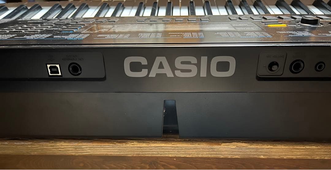 CASIO WK-245 76鍵 電子ピアノ キーボード 光ナビ　カシオ