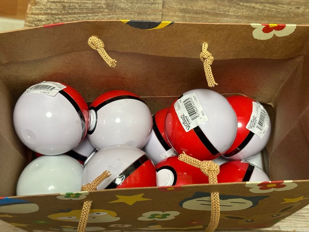 ポケパークカントー ピンバッジ 未開封10個 プレミアボール付き 紙袋付き
