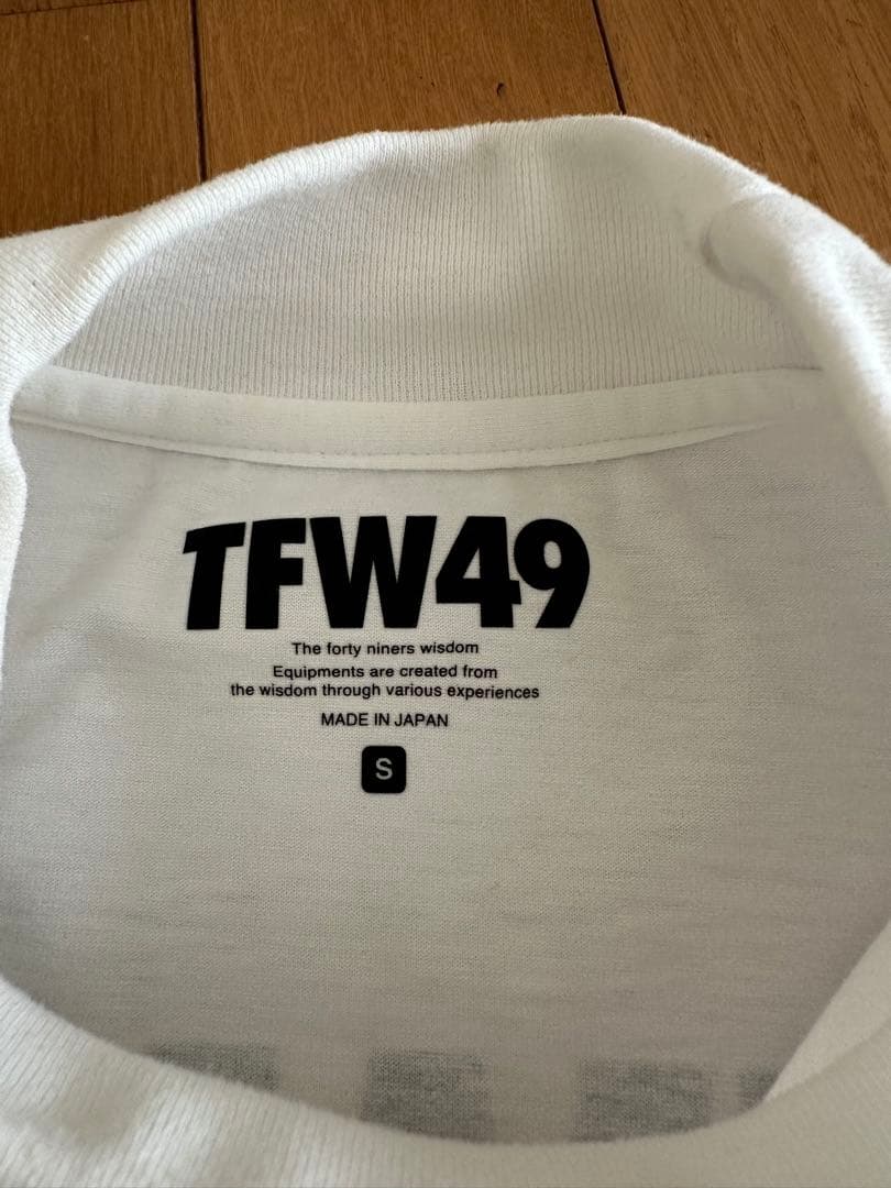 【美品】TFW49 モックネックシャツ　Sサイズ