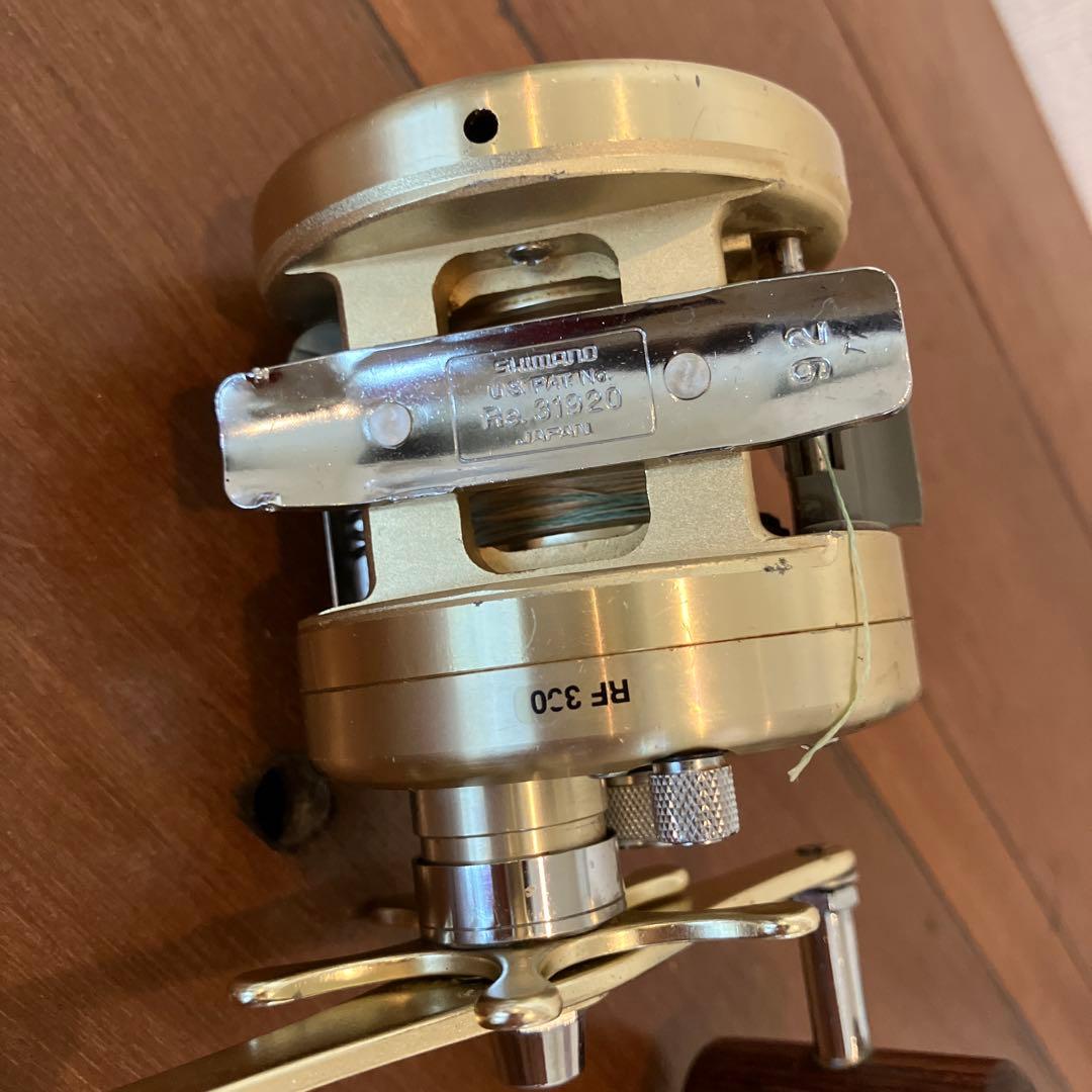 SHIMANO シマノ カルカッタ小船400