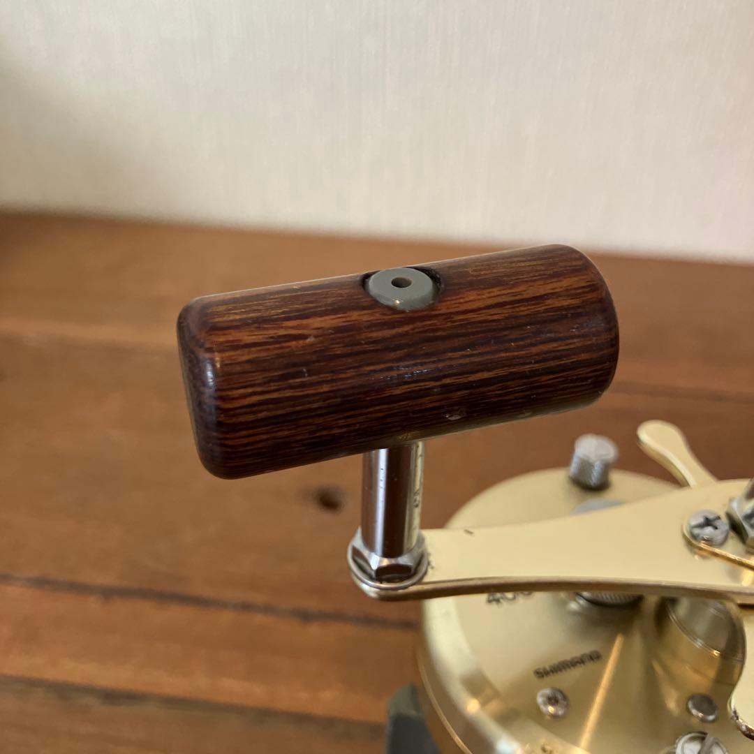 SHIMANO シマノ カルカッタ小船400