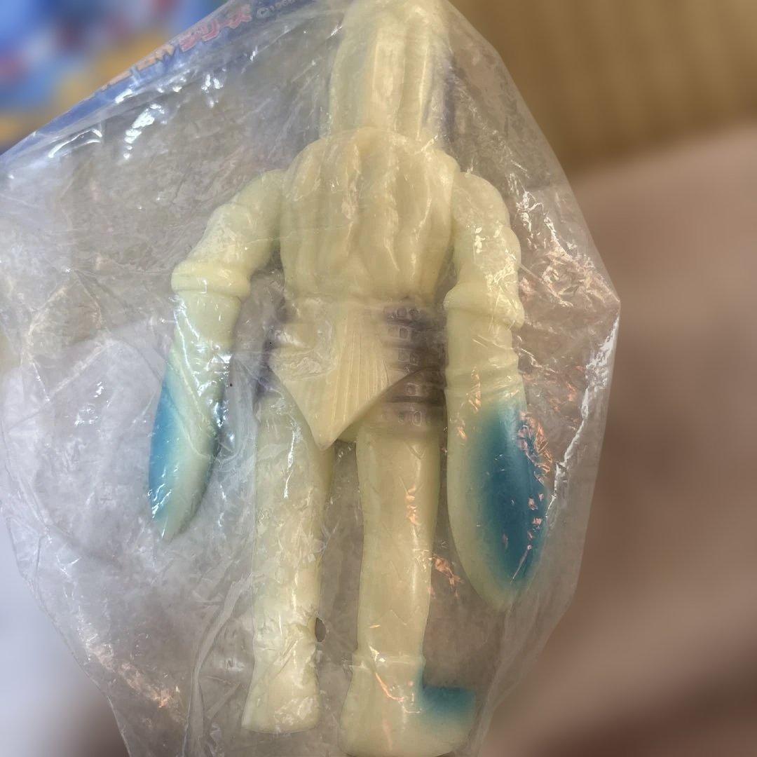 マーミット　MARMIT 世紀の大怪獣　蓄光　バルタン星人　希少　絶版