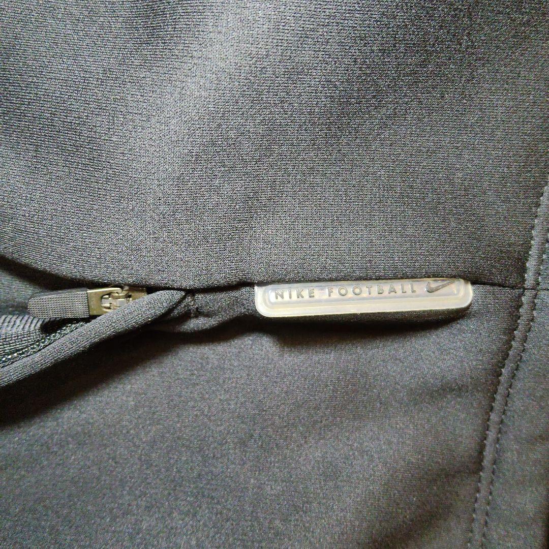 智です。　　Lサイズ 美品【NIKE】ナイキ長袖サーマパッド ストライク