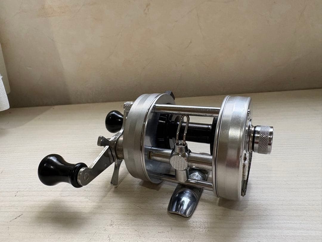 ★☆激レア　ABU アブガルシア アンバサダー 2500C 840600