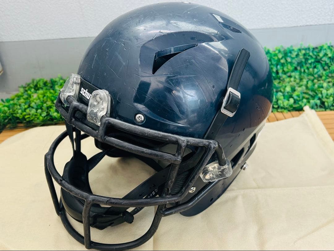 Schutt ヘルメット 黒　Titan ショルダー