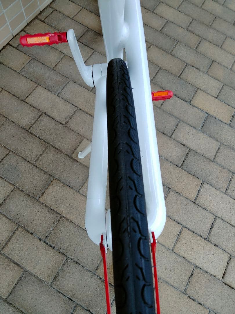 シンプルスタイリッシュ　UMOCITYチェーンレスクロスバイク