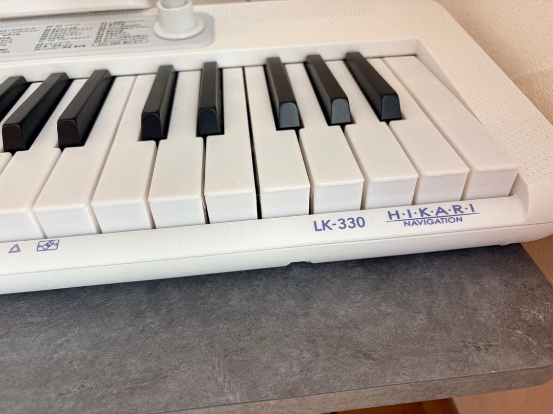【ちょこパイ様】2023年製 CASIO LK-330 光ナビゲーションキーボ