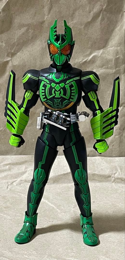 S.H.Figuarts(真骨彫製法) 仮面ライダーオーズ ガタキリバ コンボ