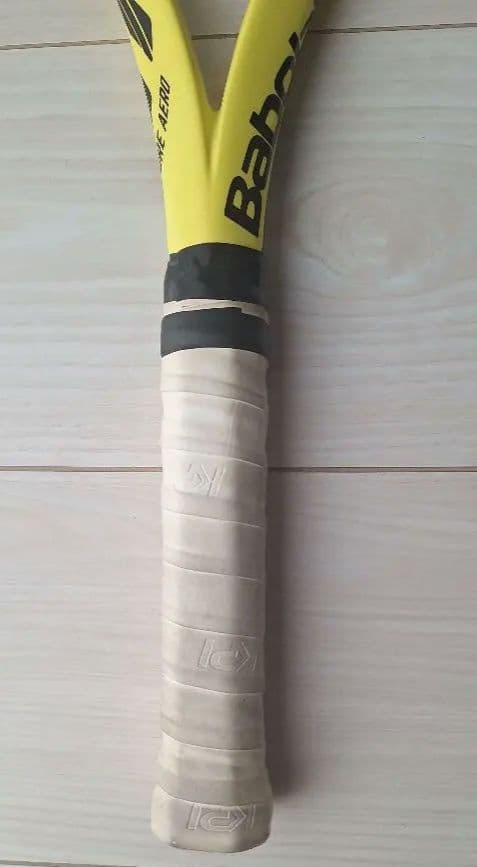 バボラ　ピュアアエロ　Babolat Pure Aero G2