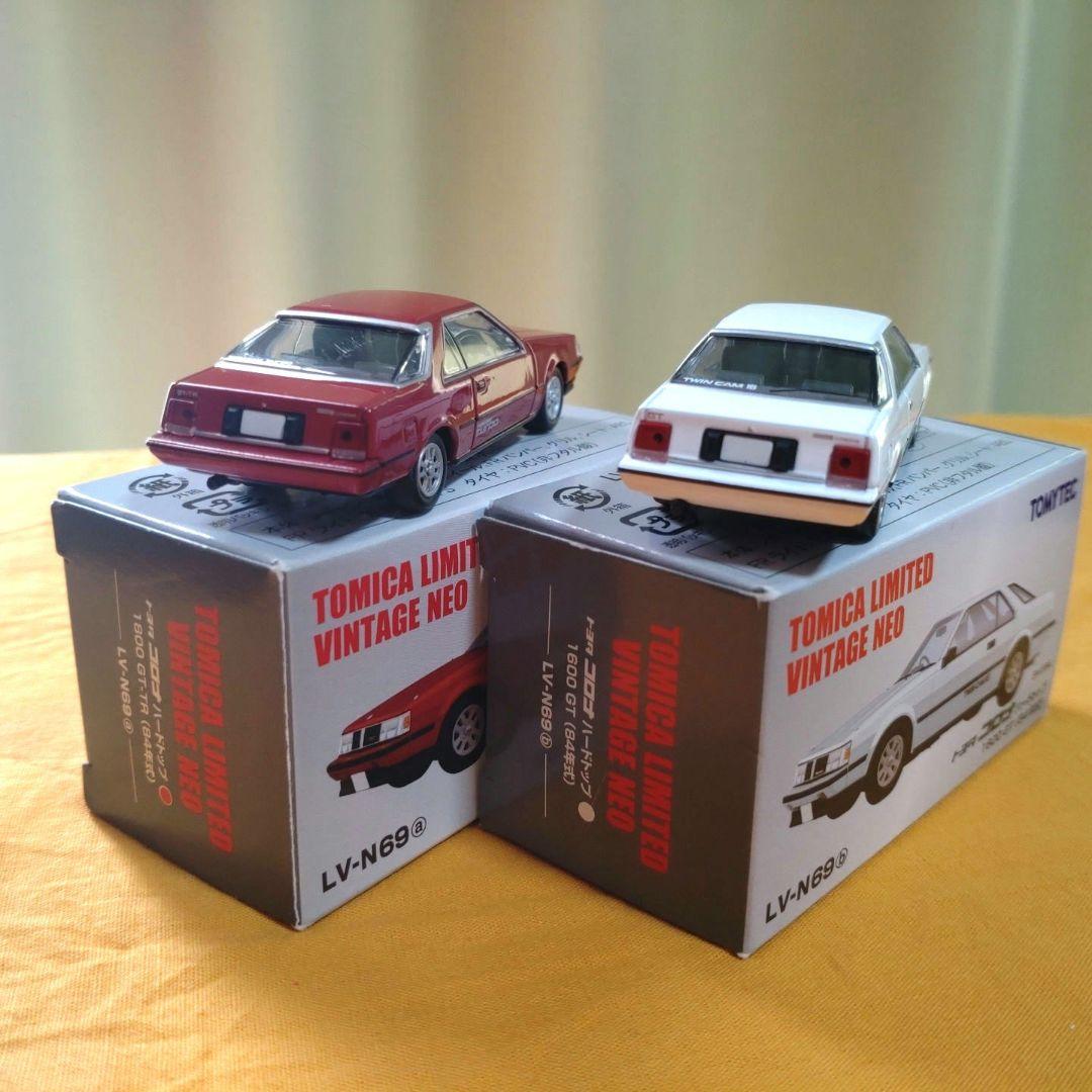 トミカリミテッドヴィンテージNEO トヨタ コロナハードトップ2台セット
