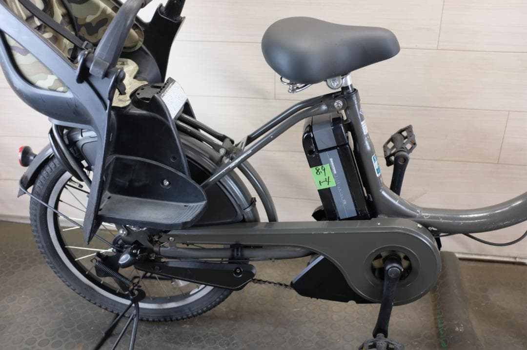 電動自転車ブリヂスト　BIKKE　20インチ　3段　8.9Ah充電器あり