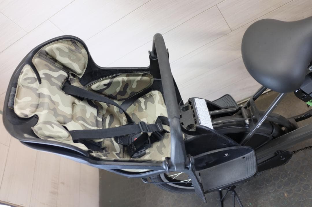電動自転車ブリヂスト　BIKKE　20インチ　3段　8.9Ah充電器あり