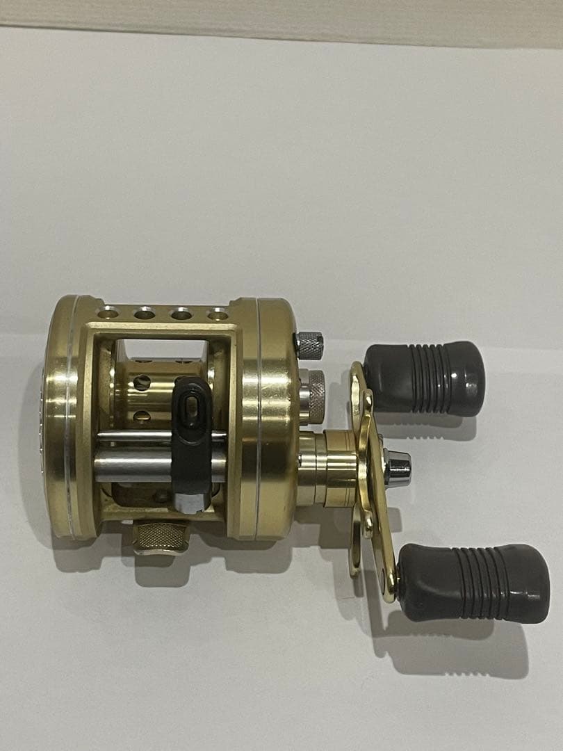 SHIMANO CALCUTTA カルカッタ201XT 左ハンドル