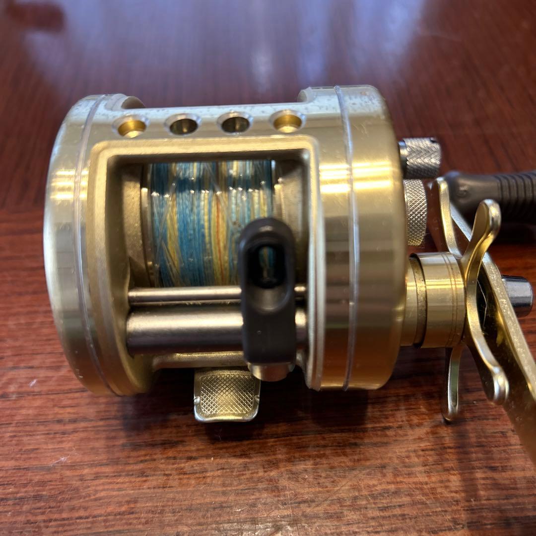 SHIMANO CALCUTTA 201XT ショートハンドル付き