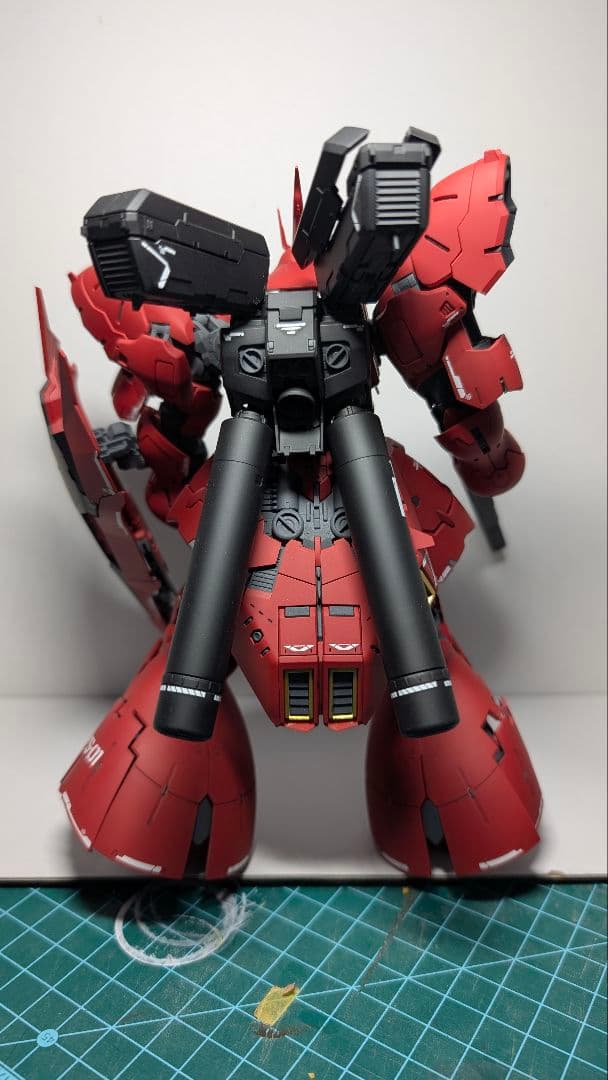 RX-93 rg νガンダム rgサザビー　塗装済み完成品