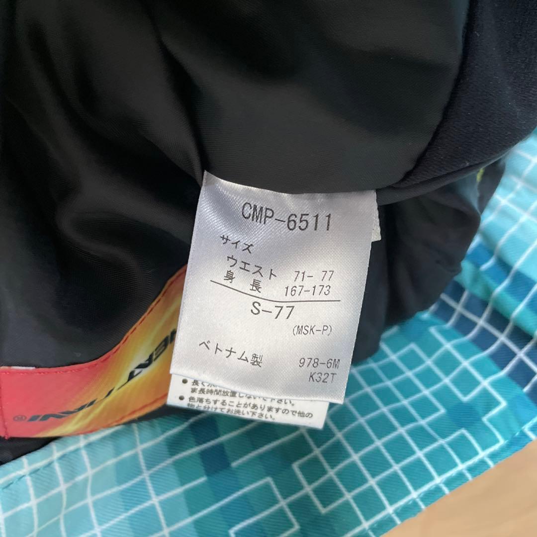 デサントDESCENTEスキーウェア　選手用デモチームサイズM/S 非売品　中古