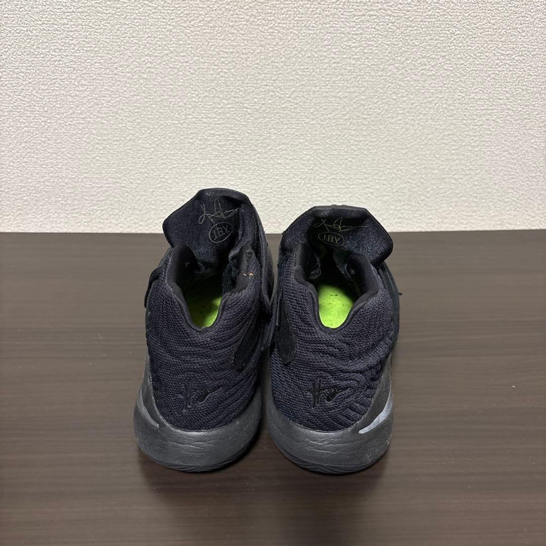 Nike バスケットボールシューズ ブラック ハイカット(カイリー2)