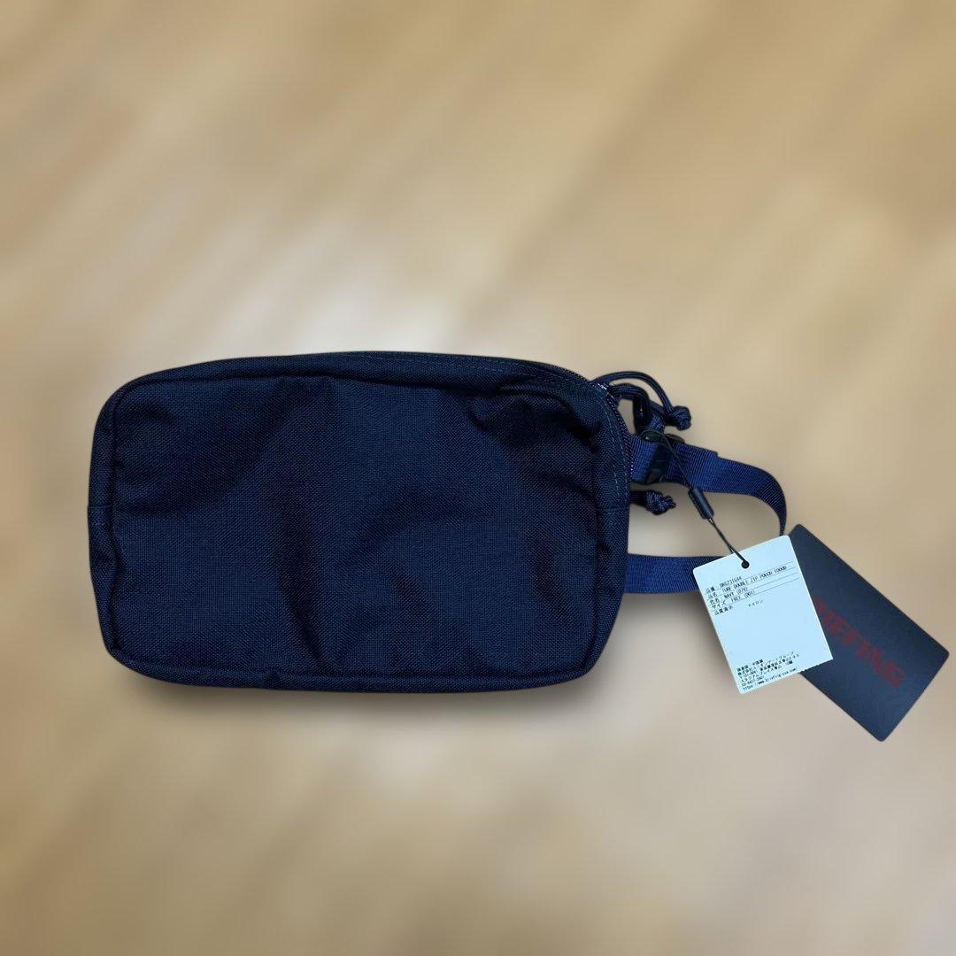 BRIEFING ネイビー ポーチ　新品・未使用
