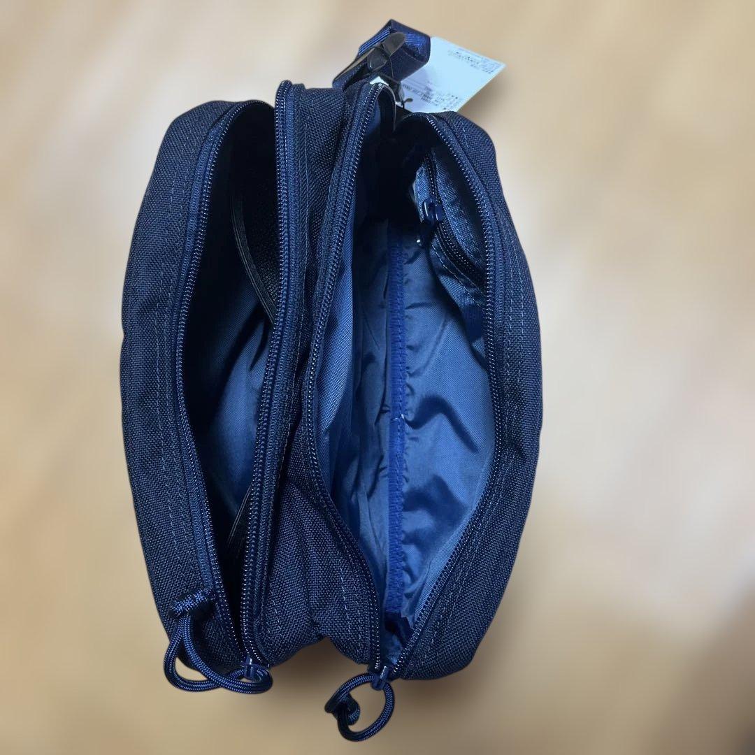 BRIEFING ネイビー ポーチ　新品・未使用