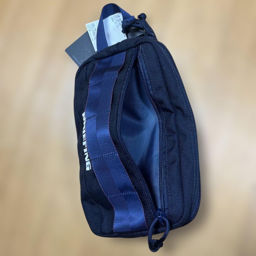 BRIEFING ネイビー ポーチ　新品・未使用