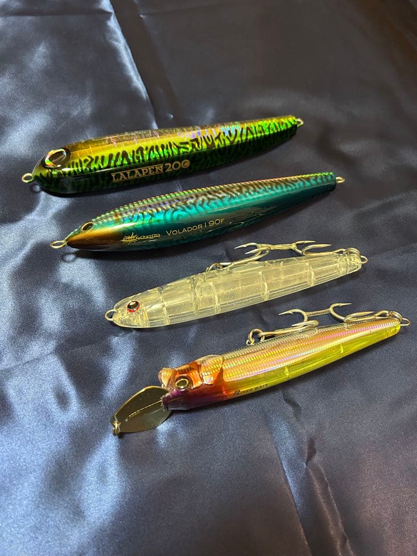 Riser Bait & Volador 190Fルアーセット ララペン