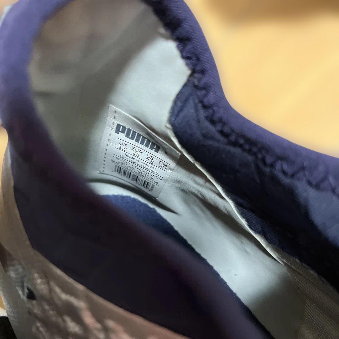 Puma サッカーシューズ シルバー/ネイビー25.5センチ