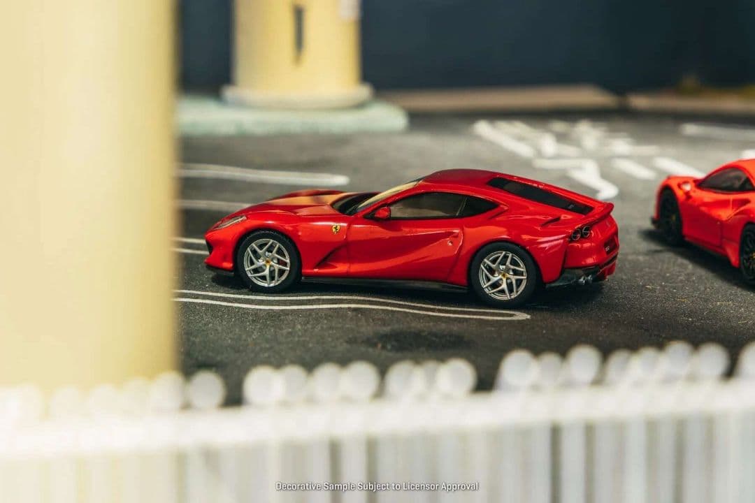 1/64 centauria フェラーリ 812スーパーファスト