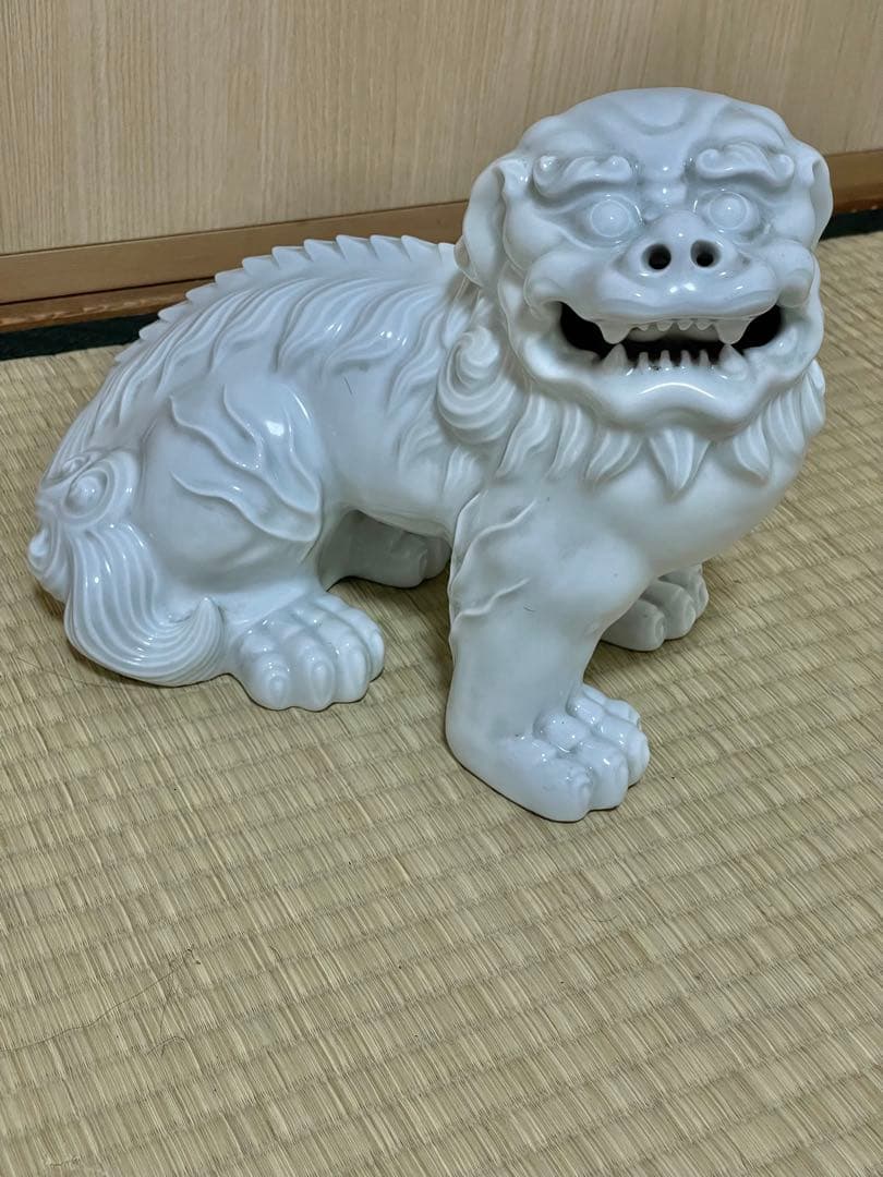 希少作 名工【市川光春 作】鍋島焼 白磁獅子置物在銘印有