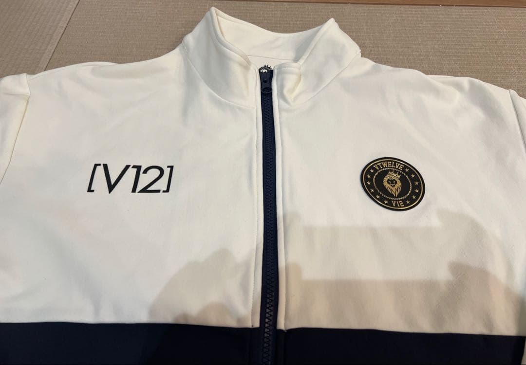 V12 ジップアップジャケットとパンツセット　セットアップ　ゴルフ
